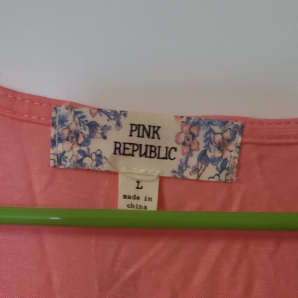 Pink Republic Lace Tank Tops in Coral and Peach - Picture 3 of 9